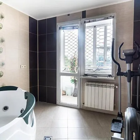 The Right Choice 12 Apartment *