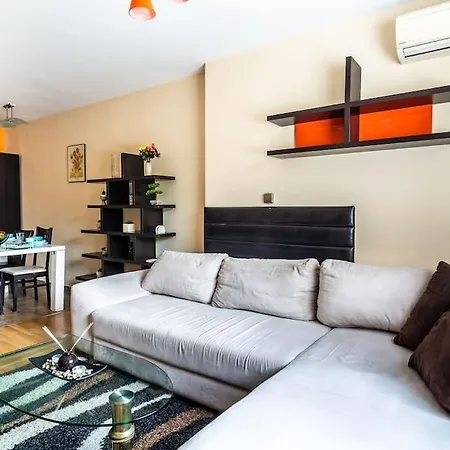 The Right Choice 12 Apartment